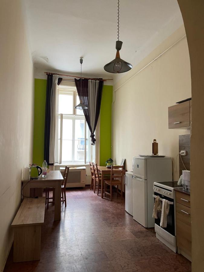 The Heart Of Budapest Hostel Exterior foto