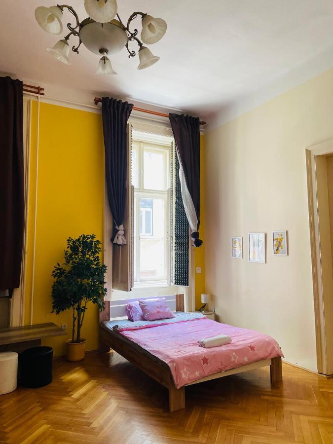 The Heart Of Budapest Hostel Exterior foto